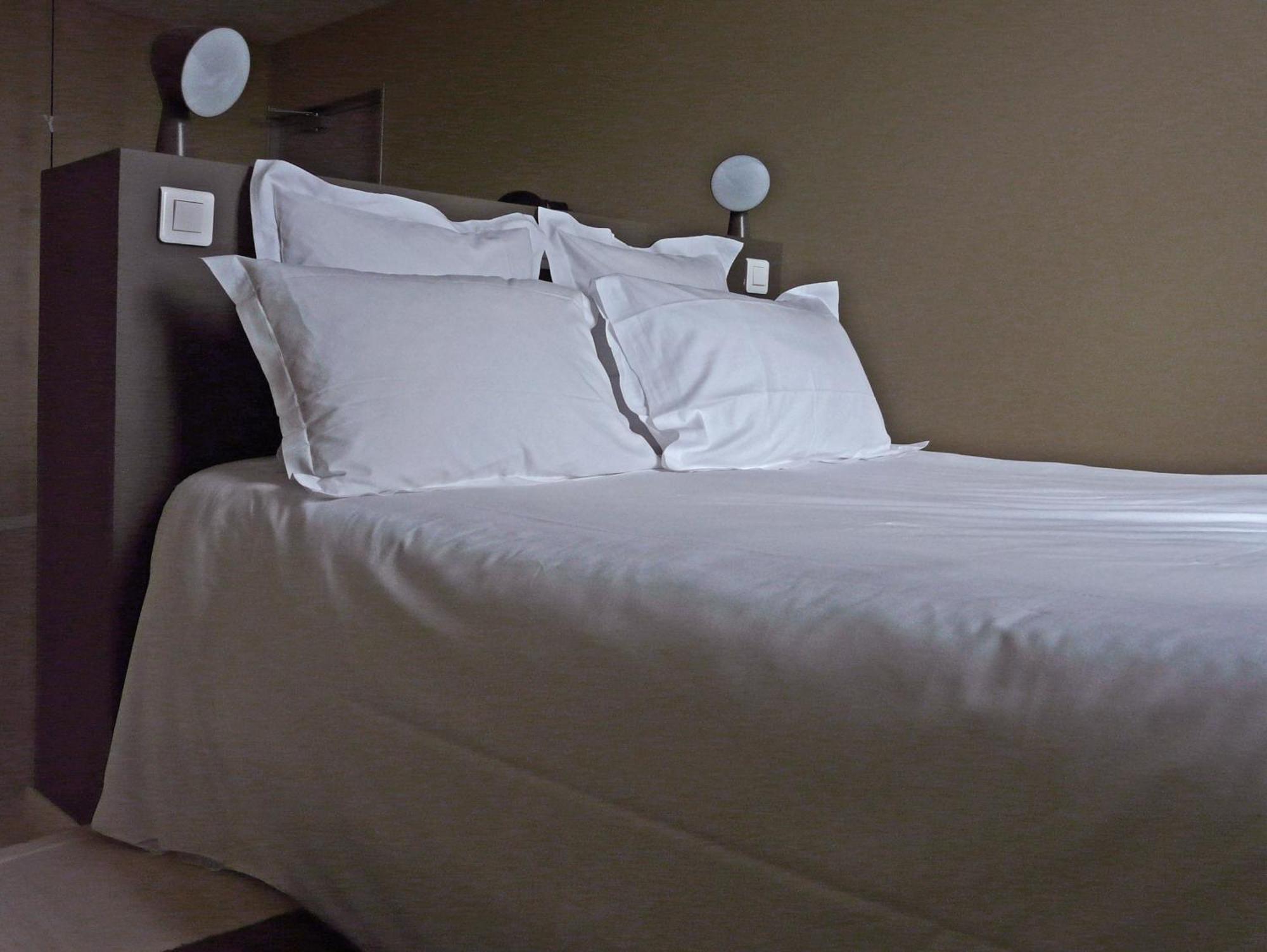 Hotel Courtille De Solutre Екстериор снимка